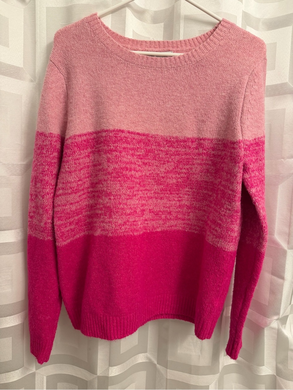 Cupcakes and Cashmere pink color block spacedye  ombré crew neck sweater L